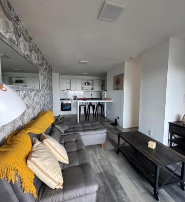 Real de San Carlos Apartment | Apartamento sobre Rambla