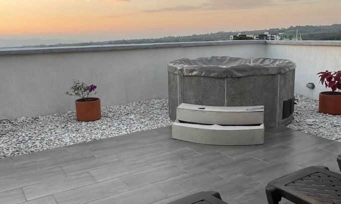 Armenia Apartment | Apartamento 2 Habitaciones y Terraza con Jacuzzi en el Norte de Armenia