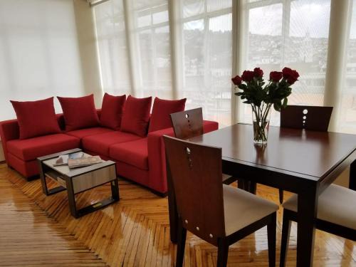Quito Historic Center Apartment | Apartamento 407 Centro Histórico Quito