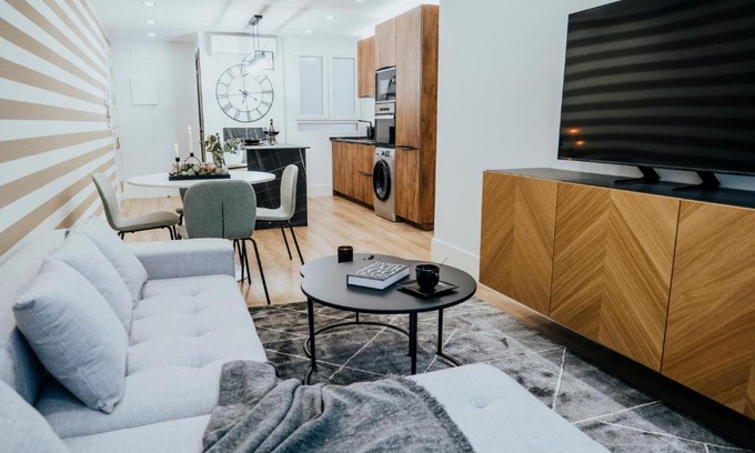 Las Campas y San Claudio Apartment | Apartamento Augusto Junquera