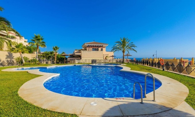 Velez-Malaga Villa | Apartamento Brisa Almayate Alto by Ruralidays