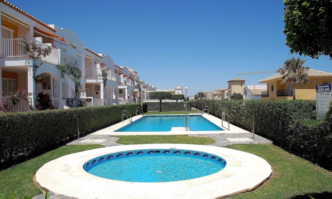 Garrucha House | Apartamento con Piscina a 500 Metros de la Playa