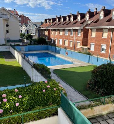 Somo Apartment | Apartamento con piscina y WIFI a 100 metros de la playa en Somo