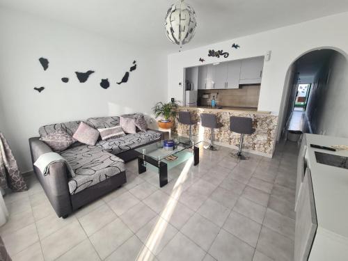 Puerto del Carmen Apartment | Apartamento Laina
