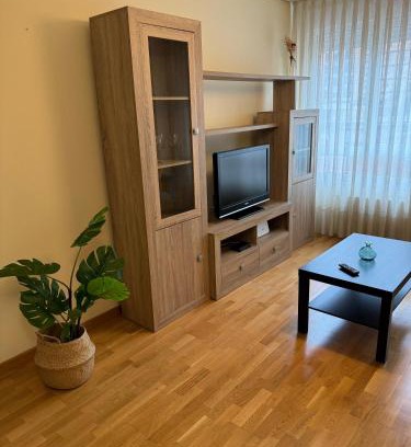 La Corredoria y Ventanielles Apartment | Apartamento Luxemburgo HUCA Oviedo