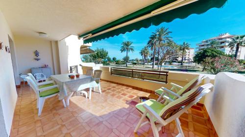 Denia Apartment | Apartamento Playa Grande by Family Homes
