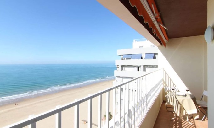 Cadiz Apartment | Apartamento Playa Victoria Cadiz