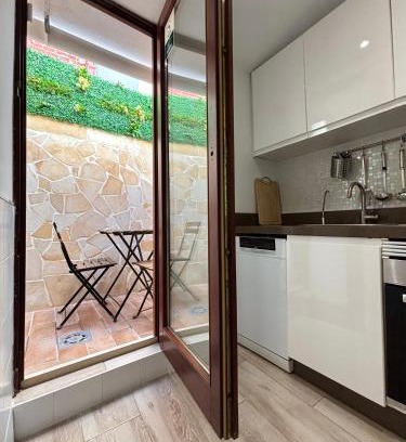 Historic Center of Estepona Apartment | Apartamento PORTADA a 5 min andando de la playa con aire acondicionado