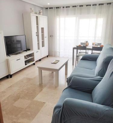 Arroyo de la Miel Apartment | Apartamento renovado en el centro de Benalmádena