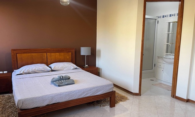 Mindelo Apartment | Apartamento Varanda Azul - espaçoso apartamento no centro da cidade do Mindelo
