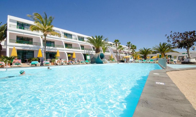 Puerto del Carmen Apartment | Apartamentos La Peñita