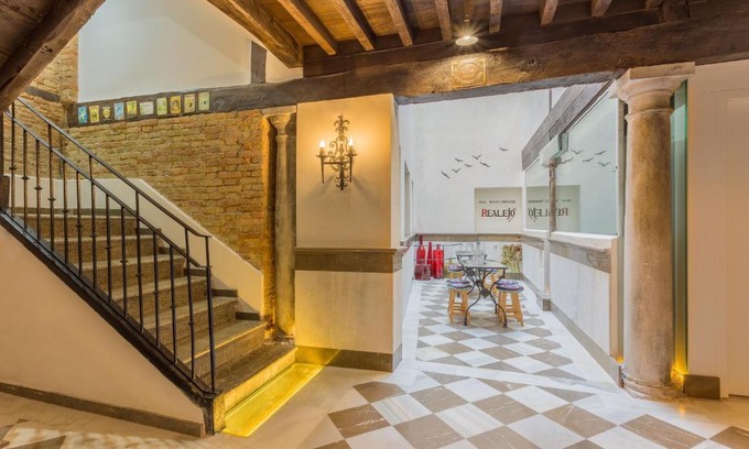 Central District Apartment | Apartamentos Real Suites Realejo
