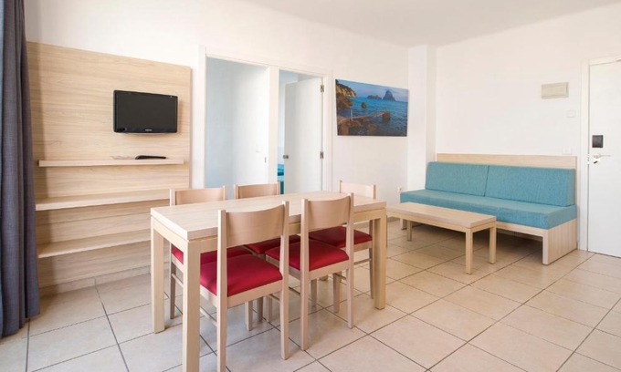 Sant Antoni de Portmany Apartment | Apartamentos Tramuntana