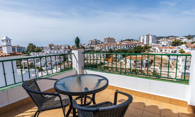 Nerja Apartment | Apartamentos turisticos Jose Cruz