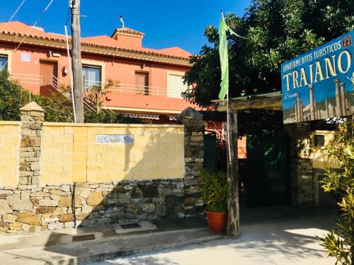 Bolonia Apartment | Apartamentos Turisticos Trajano