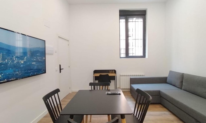 Oeste Apartment | Apartamentos Vacceas by gaiarooms