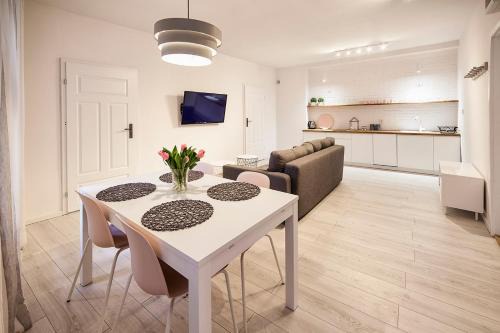 Stare Miasto Apartment | Apartamenty toruńskie pod Krzywą Wieżą