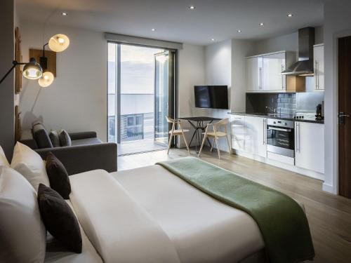 London Borough of Hounslow Apartment | Aparthotel Adagio London Brentford