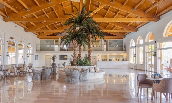 Poblado de Sancti Petri Apartment | Aparthotel ILUNION Sancti Petri
