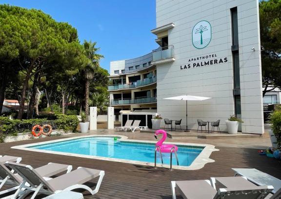 Castelldefels Apartment | Aparthotel Las Palmeras Castelldefels