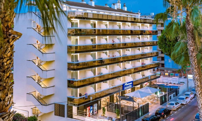 Salou City Centre Apartment | Aparthotel Marinada