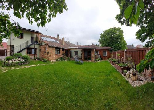 Dolni Dunajovice Apartment | Apartmá U rybníčku