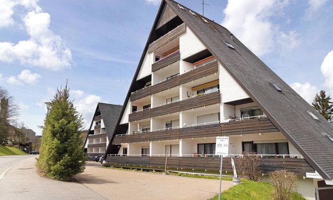 Schoenwald Apartment | Apartment 'Isabell' with Shared Garden, Balcony and Wi-Fi