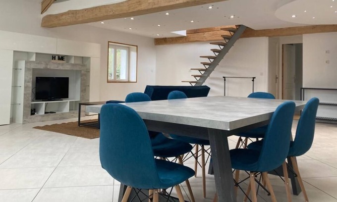 Saint-Vincent-de-Mercuze Apartment | Apartment