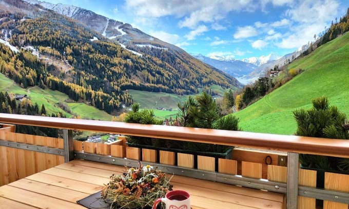 Valle Aurina Apartment | Apartment "Voppichlhof Margerite" with Mountain View, Shared Garden & Wi-Fi