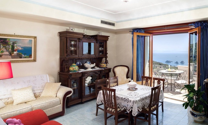 Sant'Agata sui Due Golfi Apartment | Apartment Ocean - Sorrento coast, with sea view, pool, garden, parking, Wi-Fi
