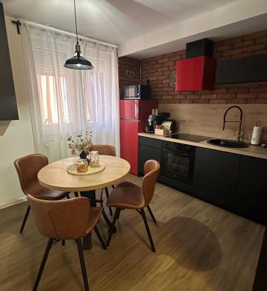 Slavonski Brod Apartment | Apartman KOCKICA Entry with PIN 0-24h , Free parking