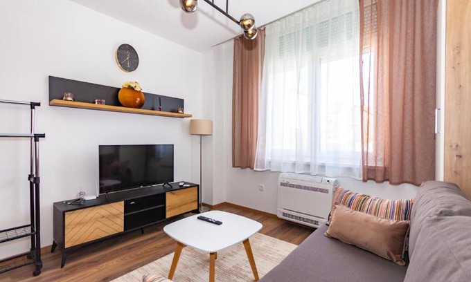 Canton 10 Apartment | Apartman Krželj B1