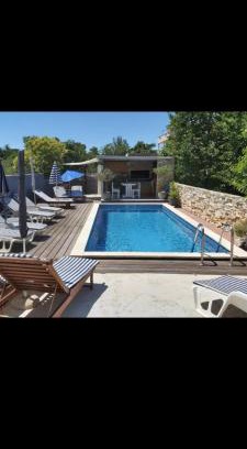 Zadar Apartment | Apartman Luce with shared pool