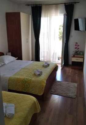 Drvenik House | Apartman Mare