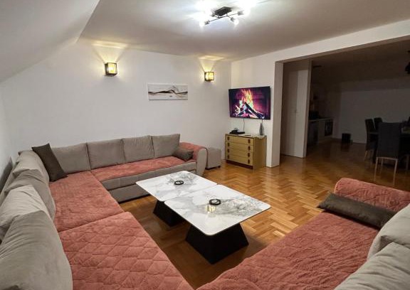 Pale Apartment | Apartman Materić