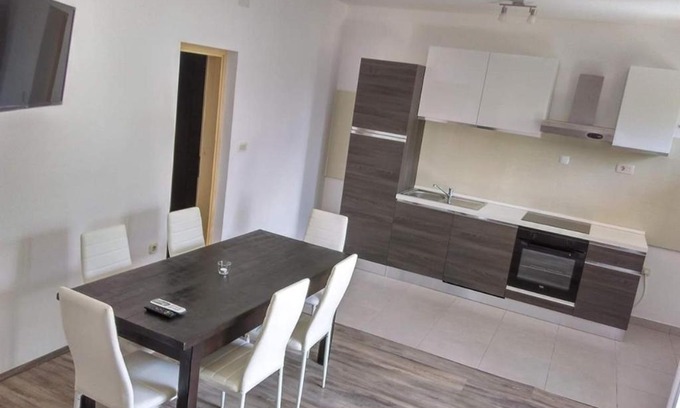 Turanj Apartment | Apartmani Antonija Santini