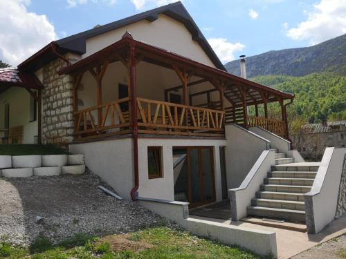 Rtanj Apartment | Apartmani Gmitrovic