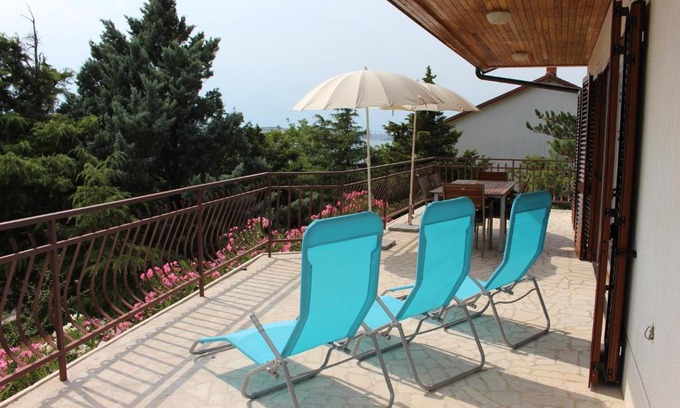 Jadranovo Apartment | Apartmani Mia