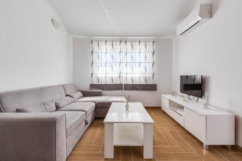 Pakostane Apartment | Apartmani Pocrnić