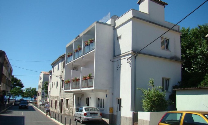 Kastel Stari Apartment | Apartmani sobe Matas