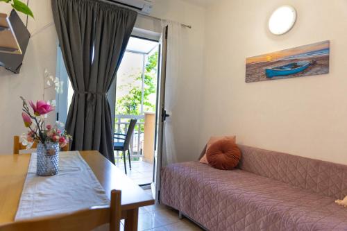 Gradac Apartment | Apartmani Tona