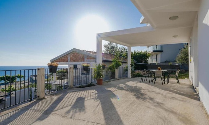 Dobra Voda Apartment | Apartmani Vittoria