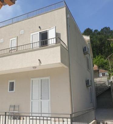 Zelenika Apartment | Apartmani Zlatko