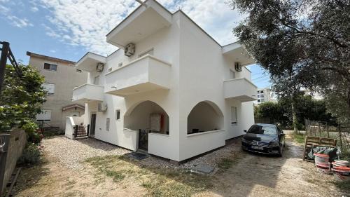 Zeljeznica Apartment | Apartmani Zoronjic 1
