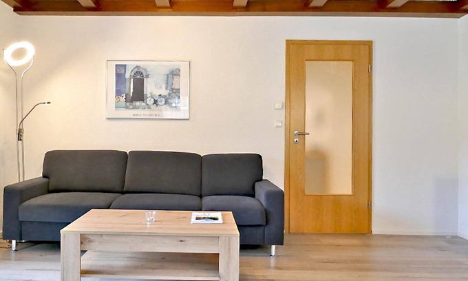 Bad Peterstal-Griesbach Apartment | Apartment 'Leibgedinghaus 1 Og' with Mountain View, Shared Terrace and Wi-Fi