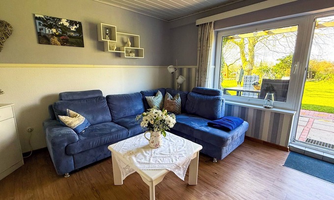 Brodersby Apartment | Apartment 'Block' with Private Terrace, Shared Garden and Wi-Fi
