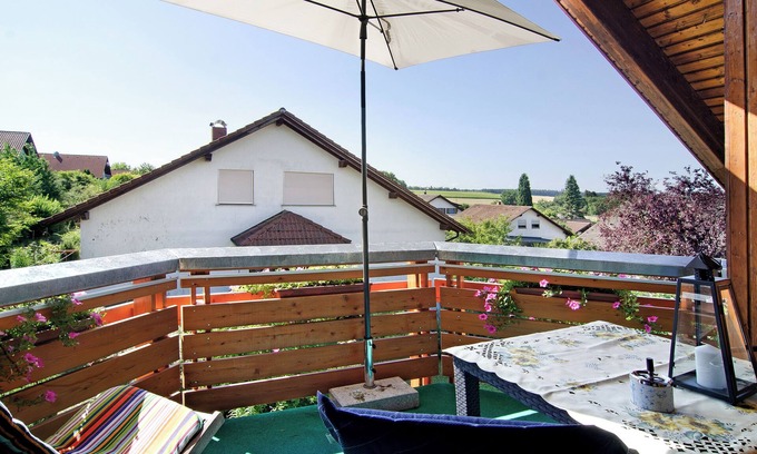 Goggingen Apartment | Apartment 'Renate' with Balcony & Wi-Fi