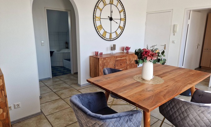 Radolfzell am Bodensee Apartment | Apartment 'Casa Di Napolitano 4' with Lake View, Balcony and Wi-Fi