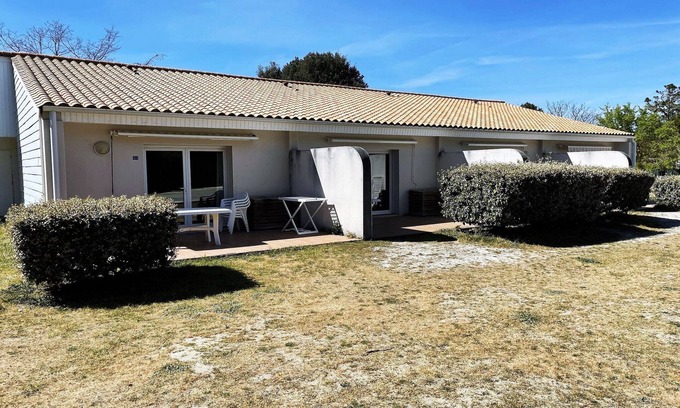Saint-Georges-d'Oleron House | Apartment on Île d'Oléron near the Beach
