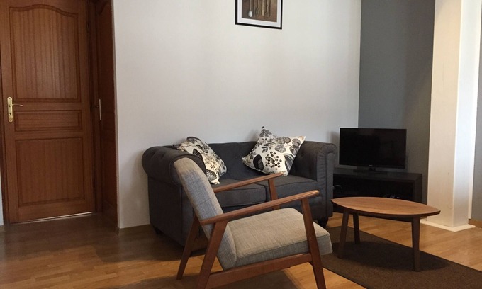 Saint-Valery-sur-Somme Apartment | Apartment with parking in the medieval city, 100 m from the quay, shops.